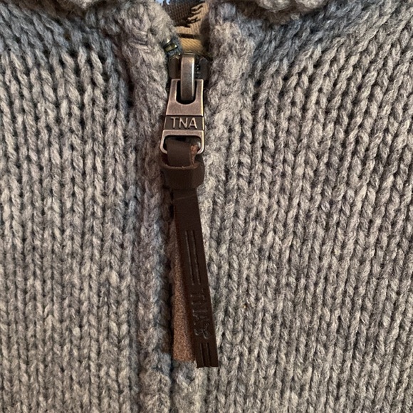 Aritzia TNA wool zip up - Picture 6 of 6